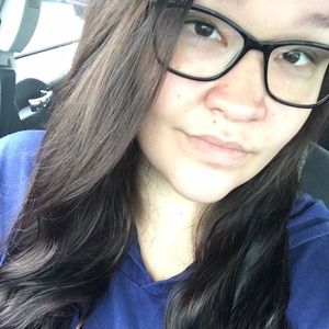 Meet your Posher, Leah